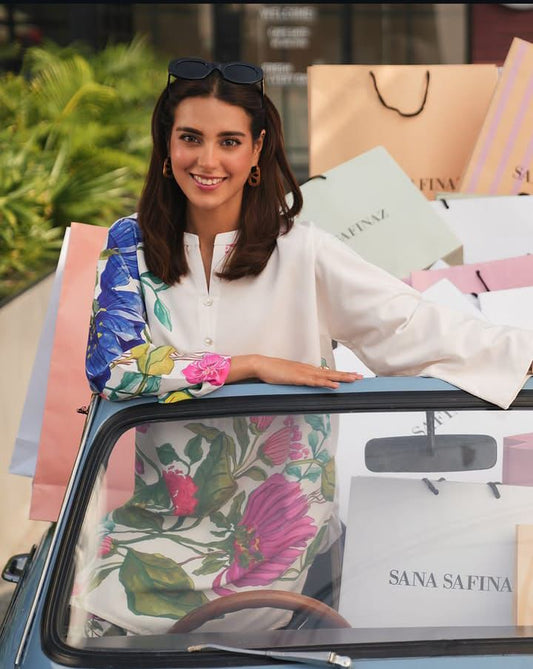 𝑬𝒍𝒆𝒈𝒂𝒏𝒕 𝑭𝒍𝒐𝒓𝒂𝒍 𝑷𝒓𝒊𝒏𝒕𝒆𝒅 𝑾𝒉𝒊𝒕𝒆 𝑲𝒖𝒓𝒕𝒂 – 𝑷𝒓𝒆𝒎𝒊𝒖𝒎 𝑳𝒂𝒘𝒏 𝑭𝒂𝒃𝒓𝒊𝒄