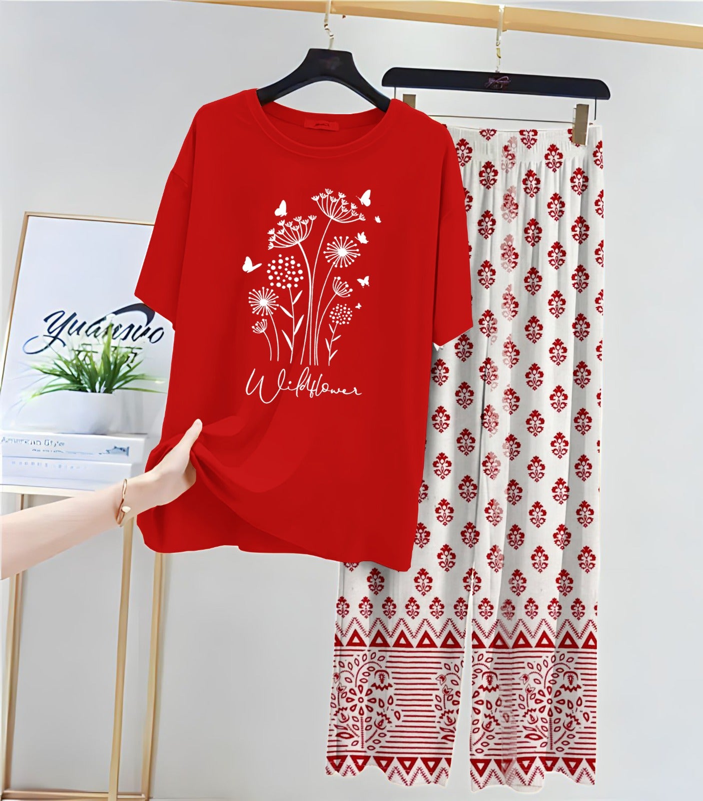 Red Colour Casual Printed Tshirt & Printed Trouser