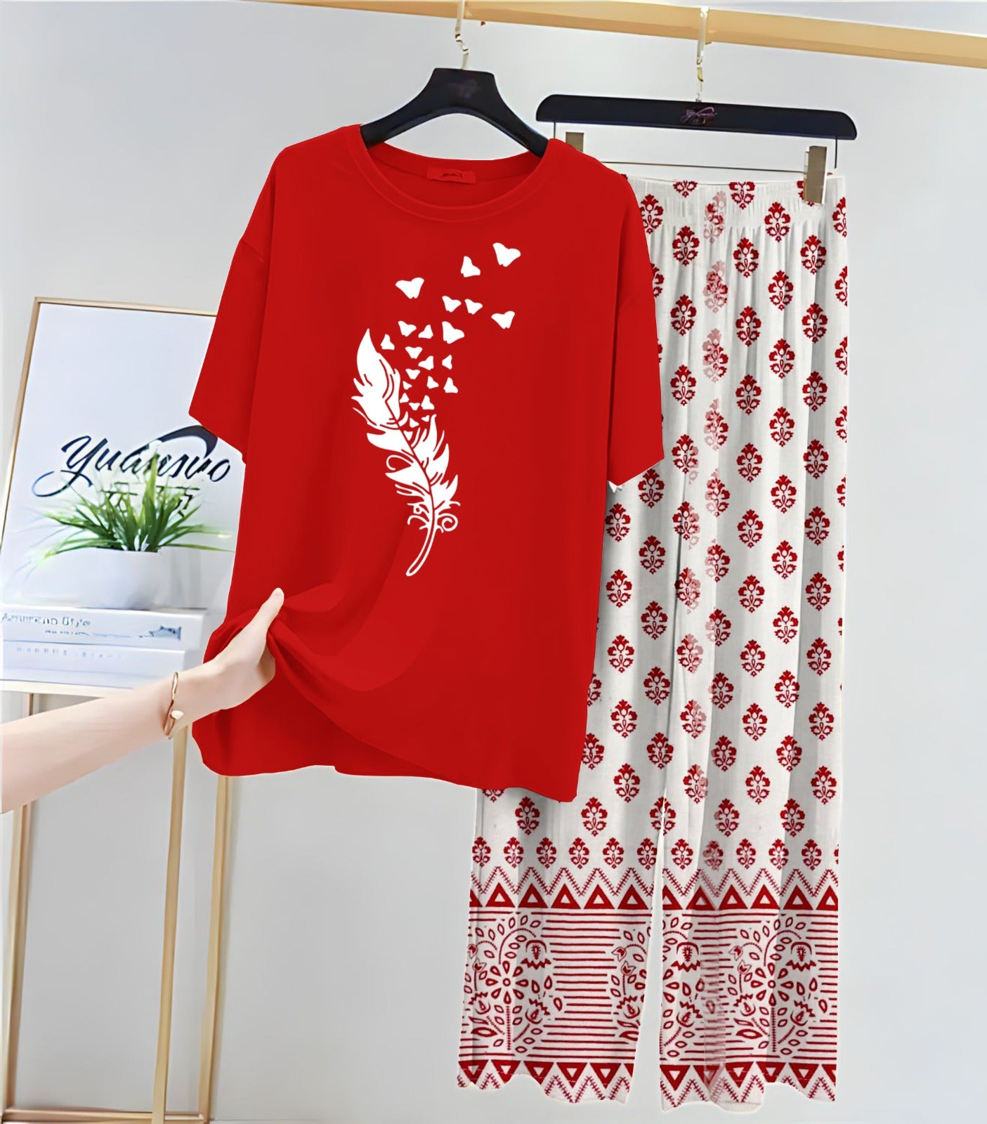 Red Colour Casual Printed Tshirt & Printed Trouser